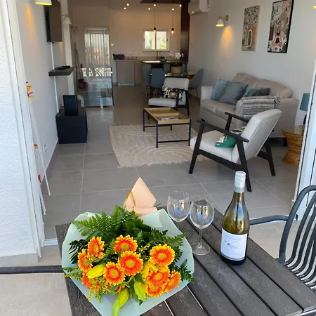 The Ocean View Tatil Evi *